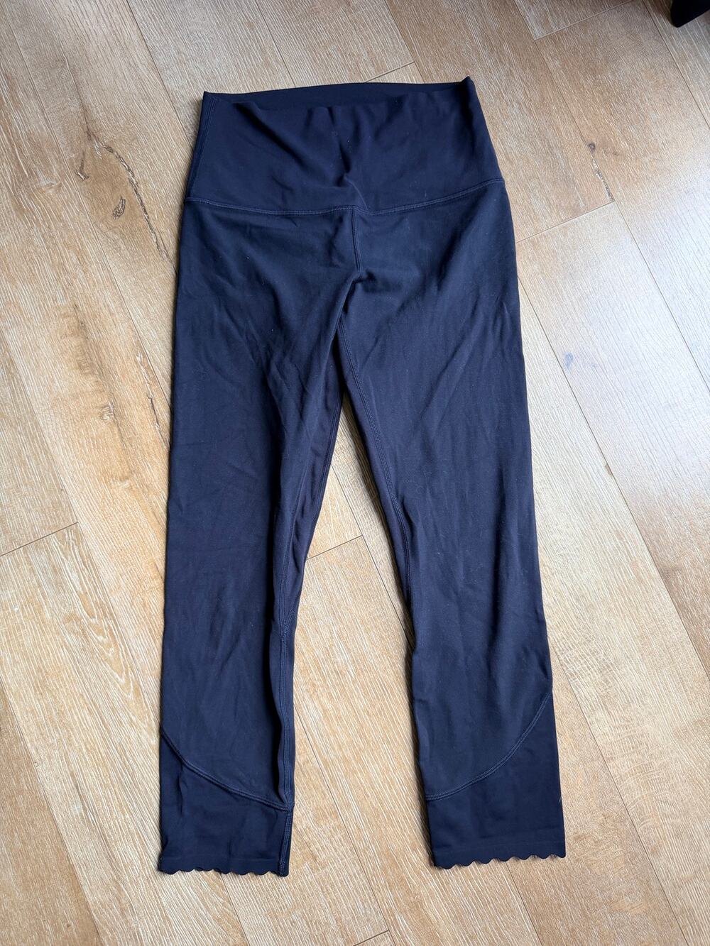 Lululemon Align scalloped Hem crop legging